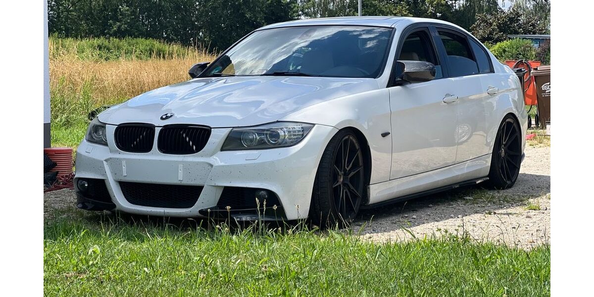 BMW 335 143.000 km 17.900 &euro; Strahwalde 02747