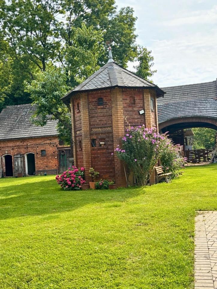 Charmanter 3-Seitenhof mit viel Potenzial zimmer