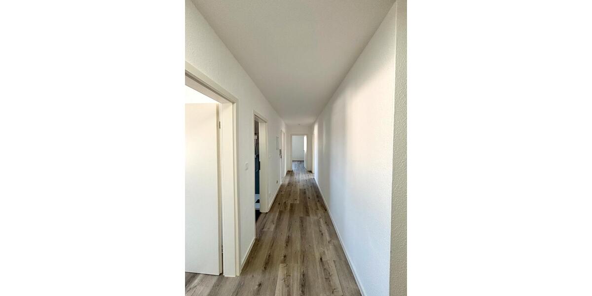 Etagenwohnung Petersberg - 3 Zimmer, 90 m&sup2;, 1.585&euro; | Angebot:26293213