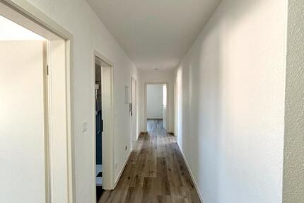 Wohnung Petersberg - 3 Zimmer, 90 m&sup2;, 1.585&euro; | Angebot:26293213