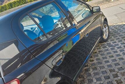 Toyota Yaris 62.000 km 2.599 &euro; Höchst 64739