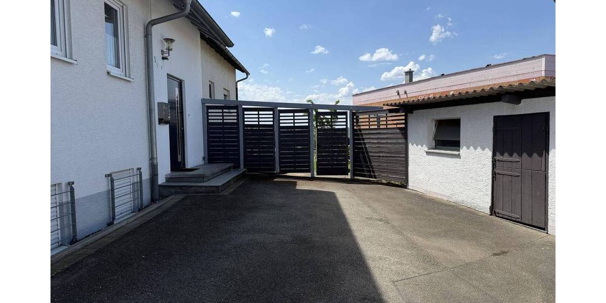 Mehrfamilienhaus, Wohnhaus Ertingen - 9 Zimmer, 208 m&sup2;, 399.000&euro; | Angebot:25701176