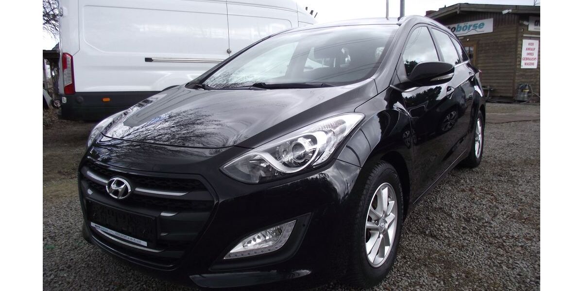 Hyundai i30 50.000 km 9.200 &euro; Vogelsdorf 15370