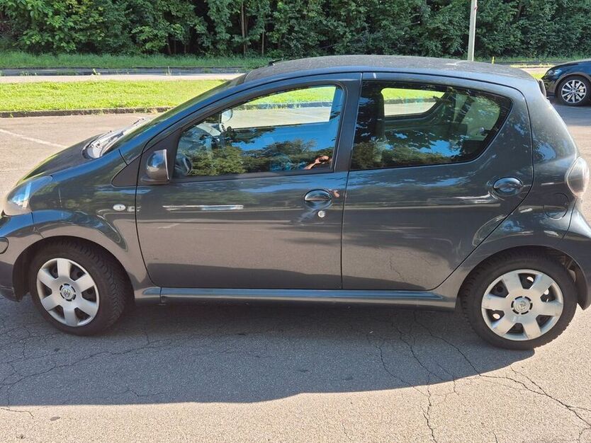 Aygo (X)