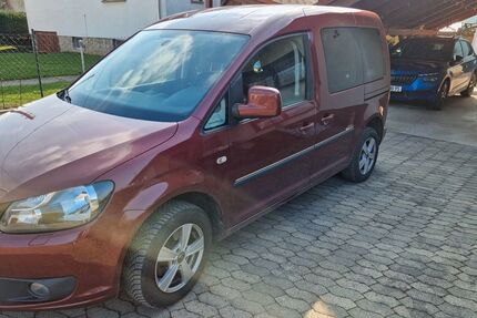 VW Caddy 169.000 km 8.499 &euro; Apolda 99510
