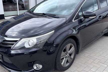 Toyota Avensis 128.228 km 6.690 &euro; Tessin 18195