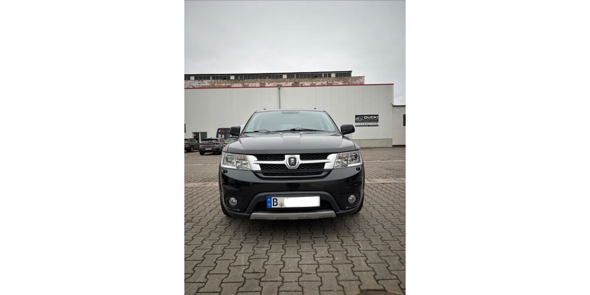 Fiat Freemont 179.000 km 8.999 &euro; Berlin 13403