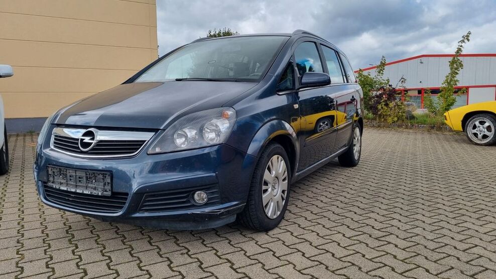 Opel Zafira 140.017 km 2.499 € Tanna 07922