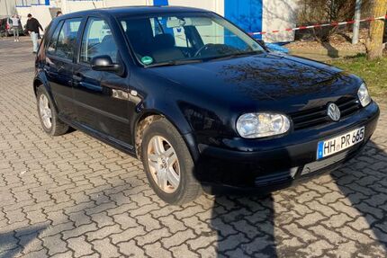 VW Golf 239.789 km 899 &euro; Hamburg 21077