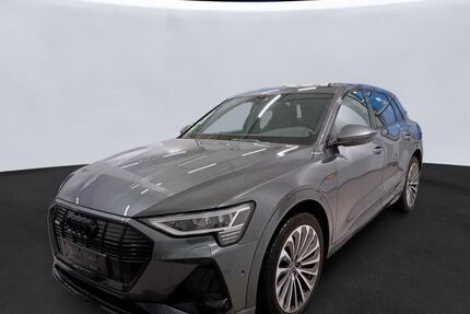 Audi e-tron 44.230 km 32.950 &euro; Hamburg 22047
