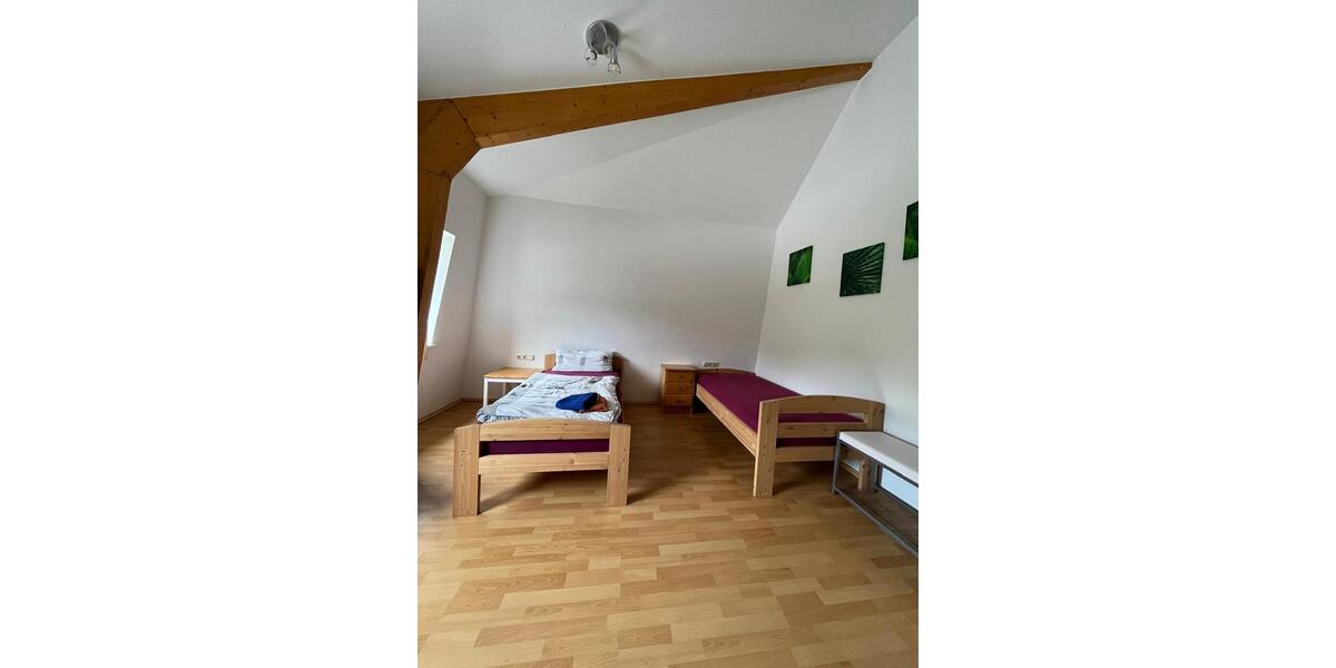 Mehrfamilienhaus, Wohnhaus Hardegsen - 9 Zimmer, 240 m&sup2;, 1.800&euro; | Angebot:26037587