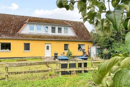 Haus zum Kaufen in Weitenhagen 329.000 € 210 m²