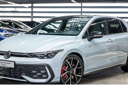 VW Golf 10.767 km 38.930 &euro; Stuttgart-Feuerbach 70469