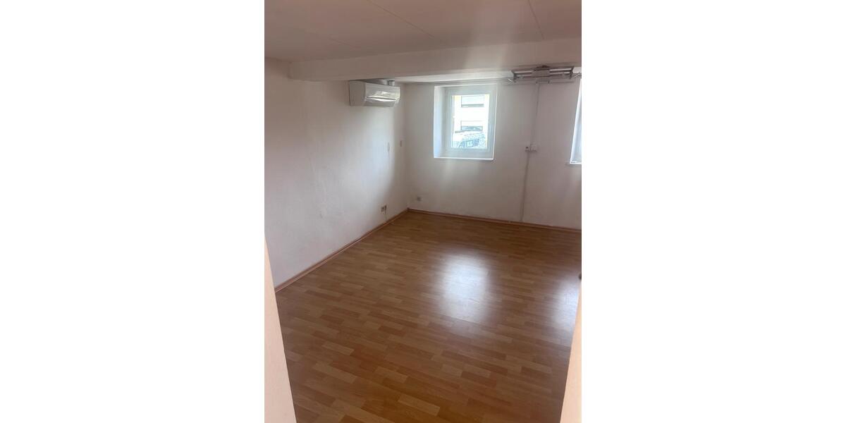 Etagenwohnung Heusweiler - 1 Zimmer, 80 m&sup2;, 600&euro; | Angebot:26358498