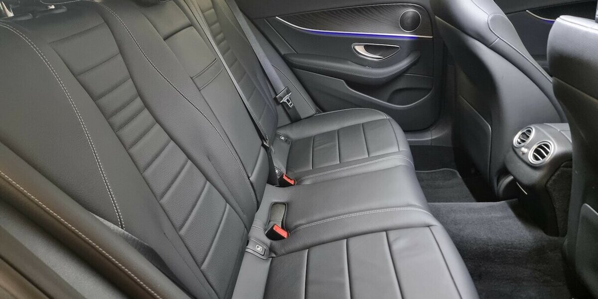 Mercedes-Benz E 200 dA LED AHK Navi Widescreen MBUX Leder 57.900 km 29.999 &euro; Garrel 49681