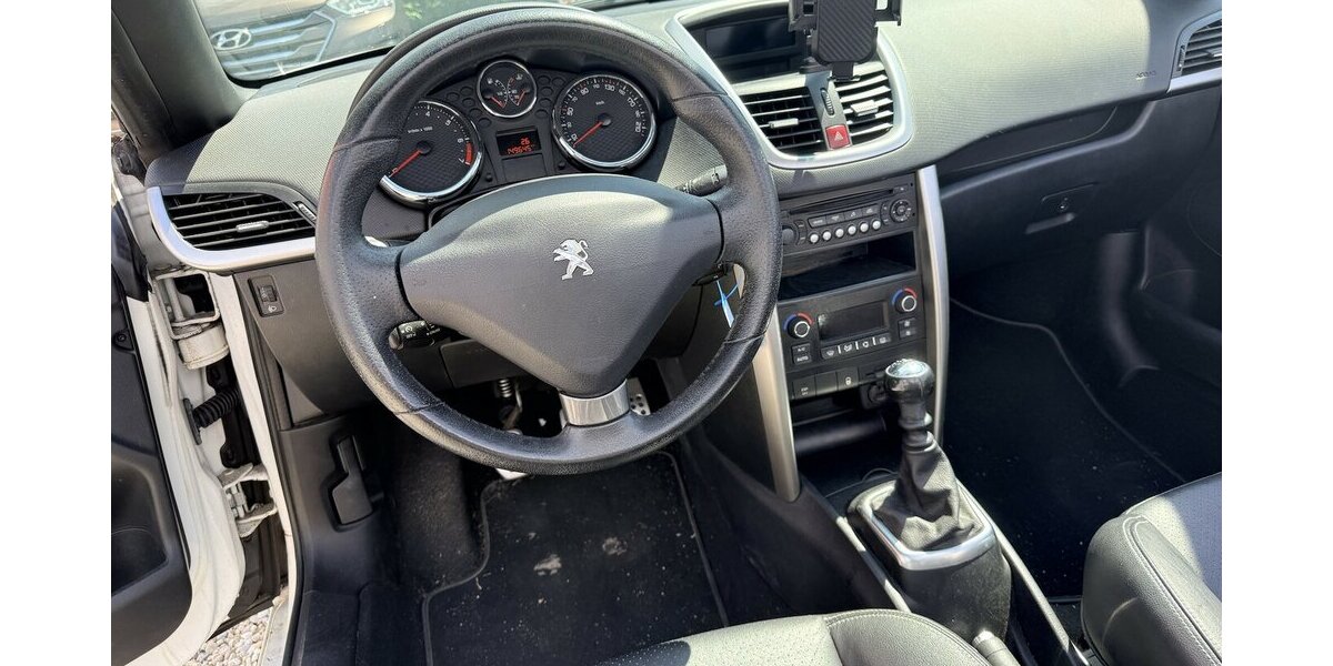 Peugeot 207CC Xenon Leder SHZ PDC 2.Hand 149.600 km 2.890 &euro; Altdorf 84032