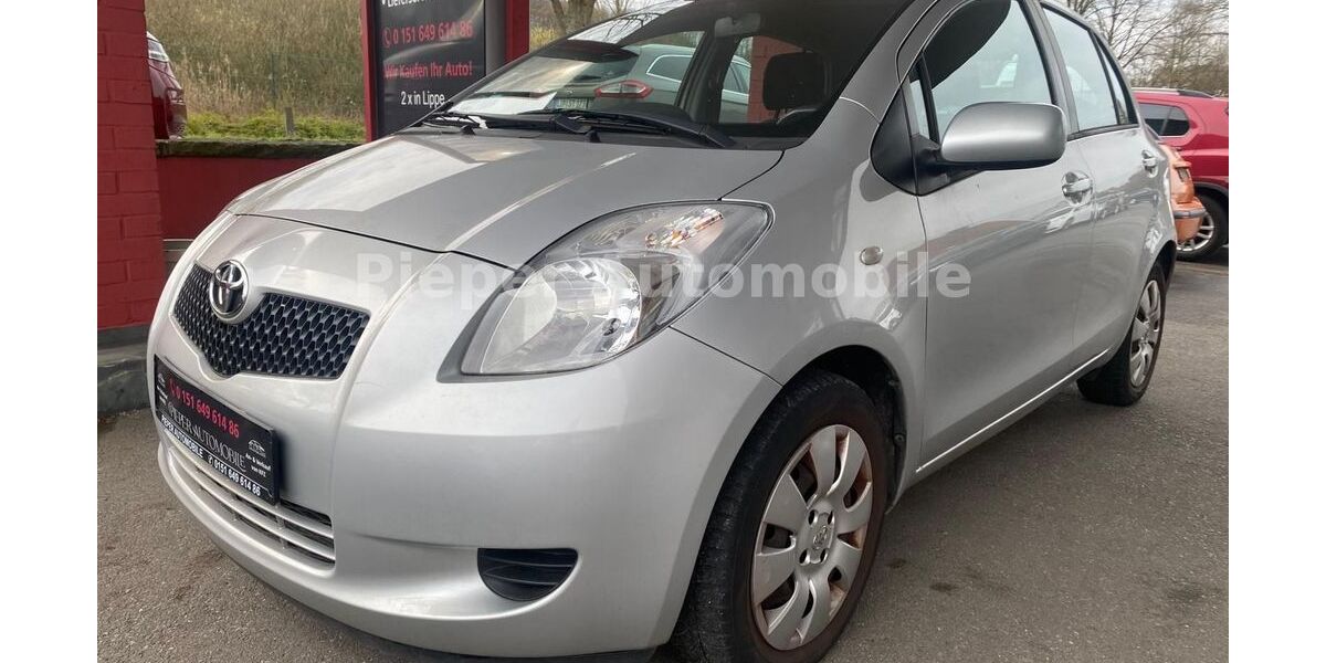 Toyota Yaris 147.000 km 3.980 &euro; Oerlinghausen 33813