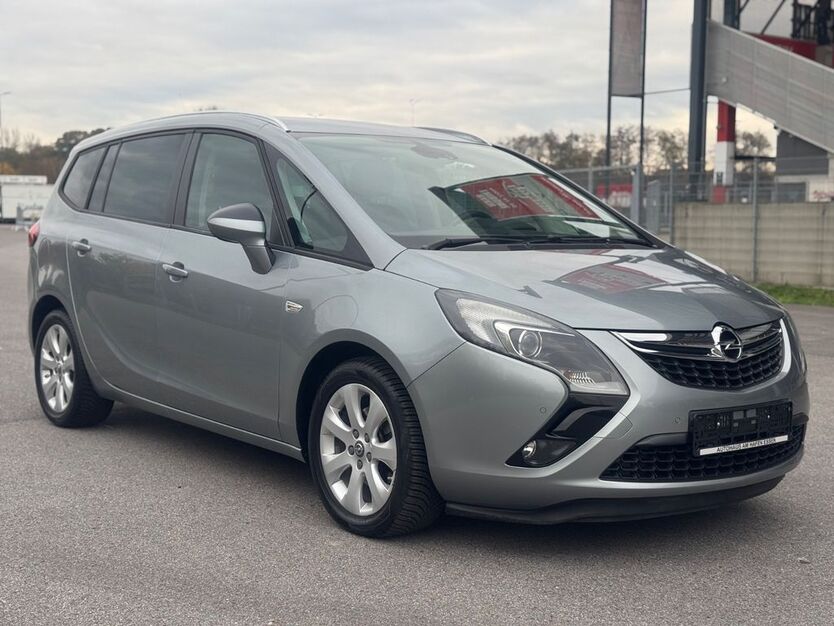 Opel Zafira 37.000 km 11.790 € Essen 45356