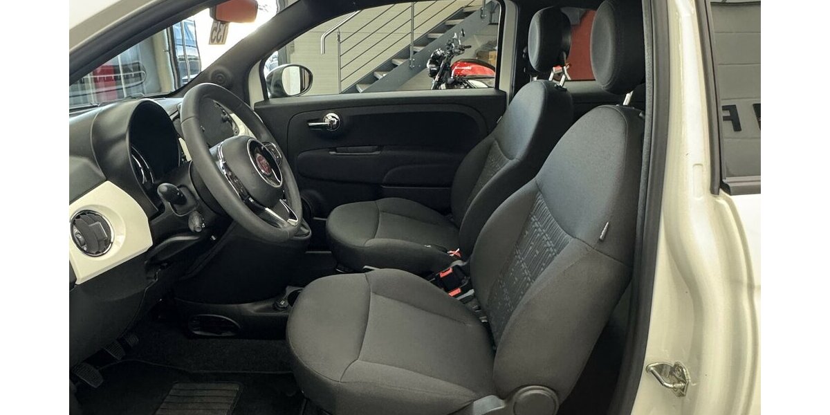 Fiat 500 1.0 Dolcevita Mild-Hybrid CarPlay 1. Hand 25.490 km 11.890 &euro; Lich 35423