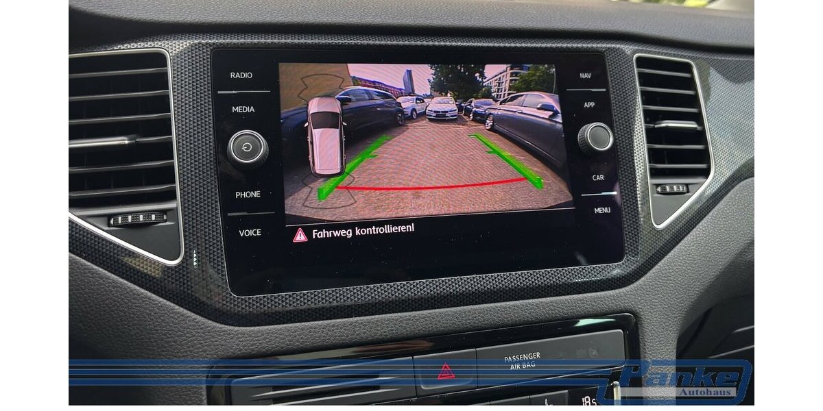 VW Golf Sportsvan United*NAV*SHZ*ACC*PDC*Carplay* 31.877 km 17.990 &euro; Berlin 13187