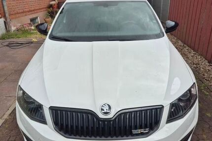 Skoda Octavia 145.000 km 9.400 &euro; Kassel 34117