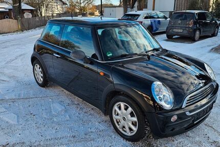 Mini ONE 222.900 km 1.950 &euro; Oberpframmern 85667