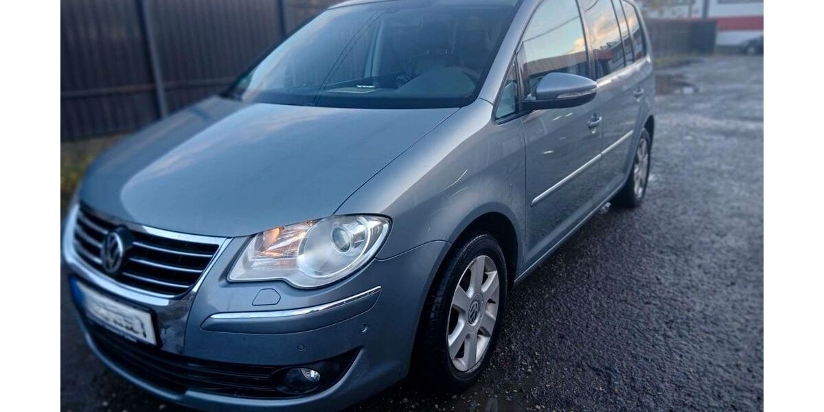 VW Touran 225.000 km 3.850 &euro; Leipzig - Nord 04157