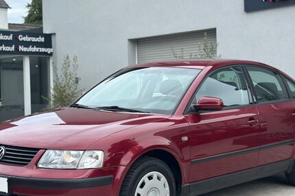 VW Passat 106.556 km 2.490 &euro; Velbert 42551