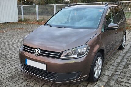 VW Touran 226.500 km 9.500 &euro; Plankstadt 68723