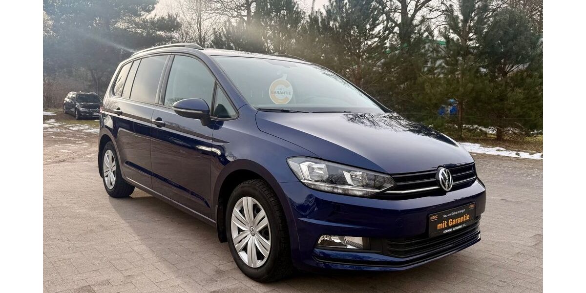 VW Touran 32.300 km 18.300 &euro; Uplengen 26670