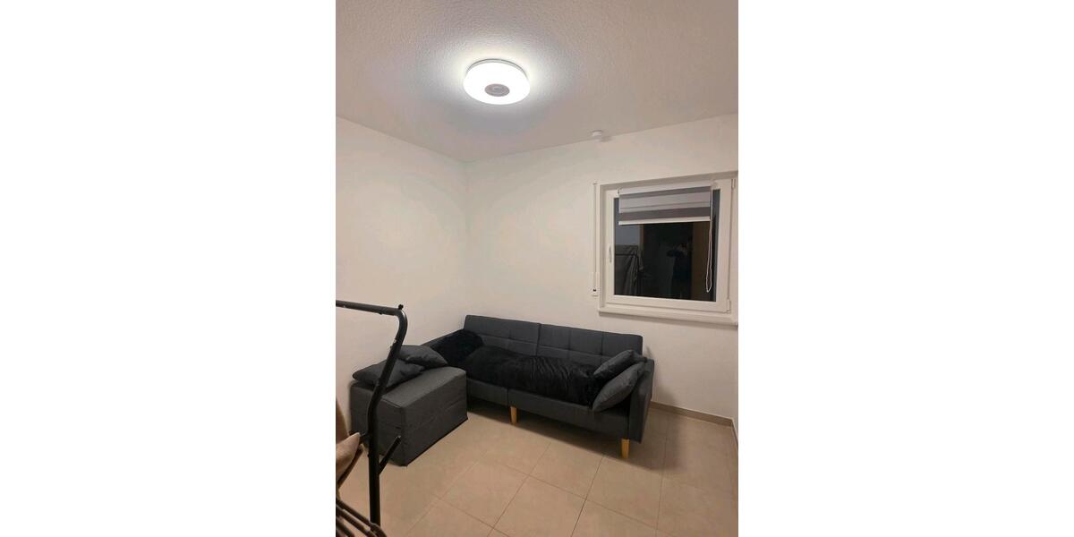 Doppelhaushälfte Schwalbach am Taunus - 5 Zimmer, 130 m&sup2;, 100&euro; | Angebot:25959821