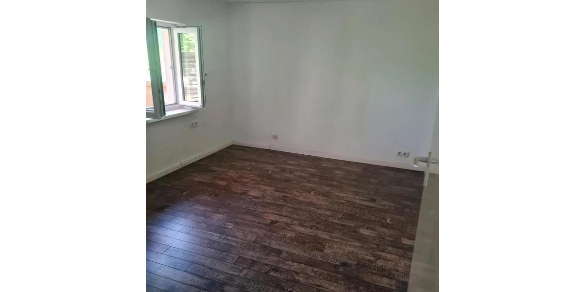 Doppelhaushälfte Eckental - 5 Zimmer, 90 m&sup2;, 200.000&euro; | Angebot:26846669