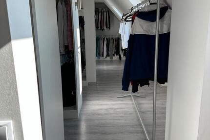 Nachmieter zur Wohnung 4-Zimmer