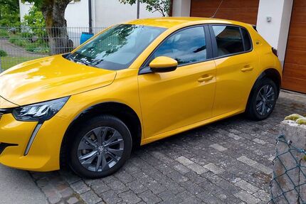 Peugeot e-208 47.000 km 15.500 &euro; Tengen 78250