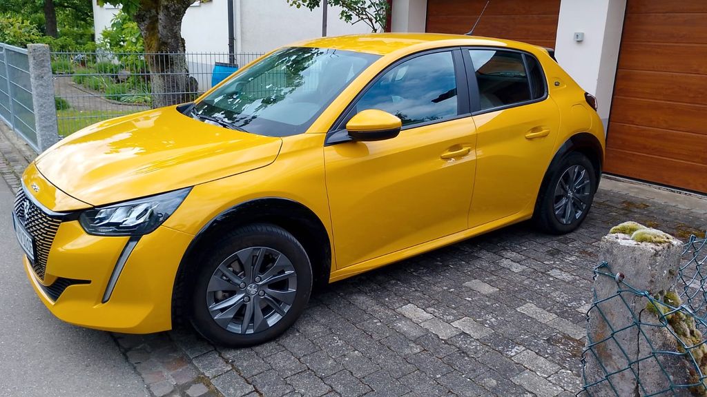 Peugeot e-208 47.000 km 15.500 &euro; Tengen 78250