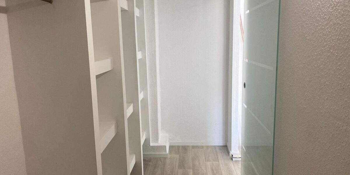Gemütliche Dachgeschoss-Wohnung mit Kaminanschluss und begehbarem Kleiderschrank! 3 zimmer