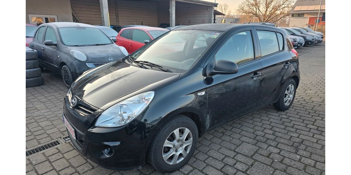 Hyundai i20 159.000 km 3.000 &euro; Randersacker 97236