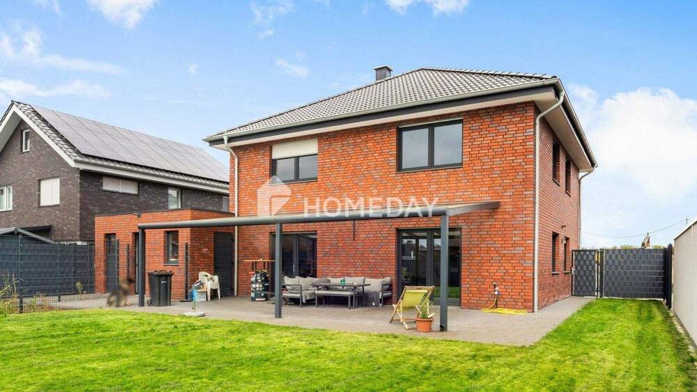 Wohnen mit Zukunft: Neuwertiges KfW-55-Haus mit Garten und moderner Ausstattung 7 zimmer