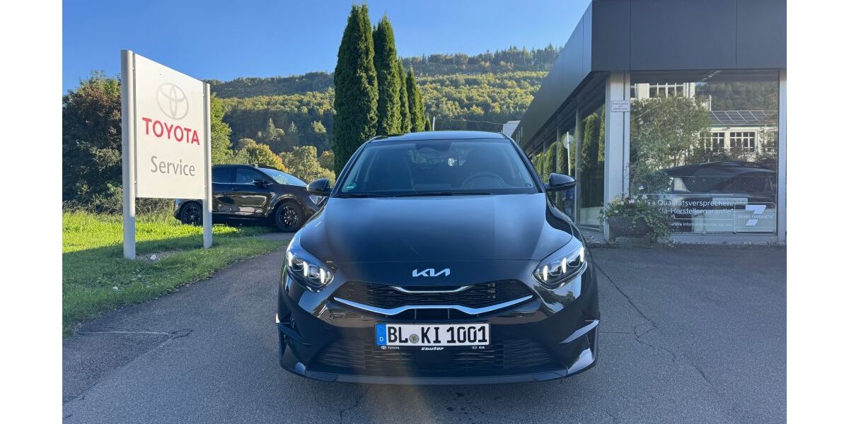 Kia ceed / Ceed 7.999 km 24.990 &euro; Albstadt 72458