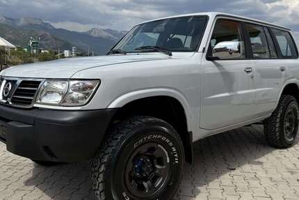 Nissan Patrol 207.421 km 18.999 € Oberbillig 54331