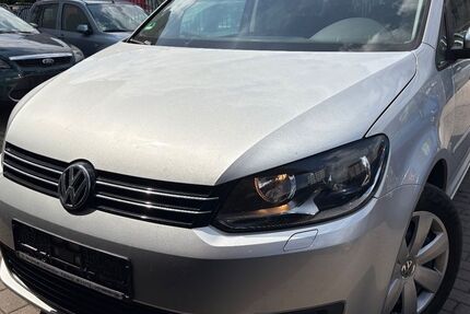 VW Touran 138.980 km 8.999 &euro; Koblenz 56070