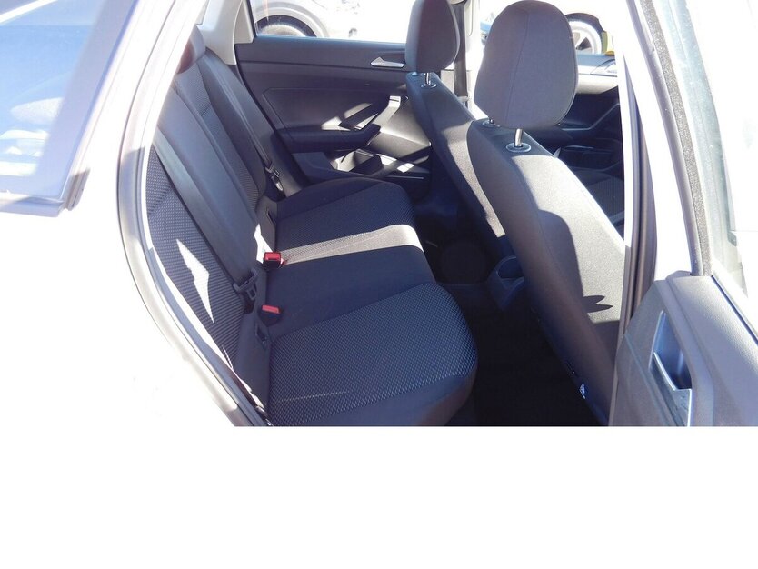 VW Taigo 1.0 TSI BMT Klima Radio ALU 17.000 km 15.990 € Vordorf 38533