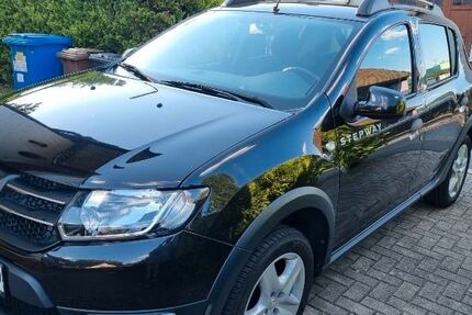 Dacia Sandero 132.193 km 4.500 &euro; Grafenwöhr 92655