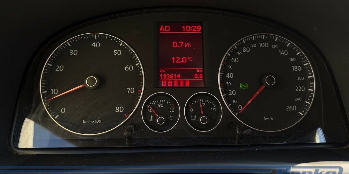 VW Touran Freestyle 1.4 DSG*SHZ*AHK*PDC*AUX* 193.614 km 4.990 &euro; Berlin 13187