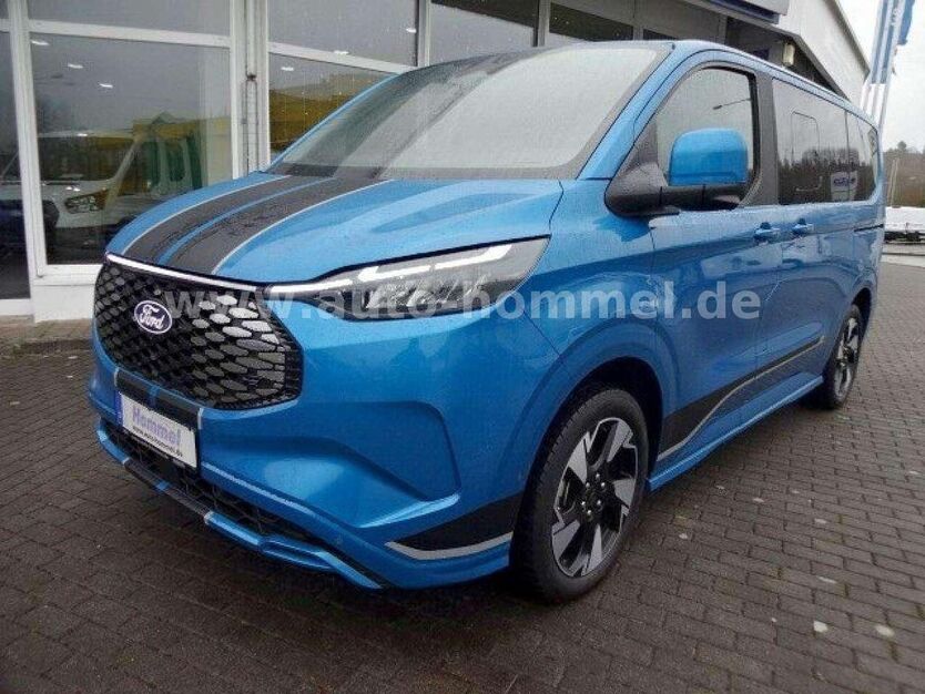 Ford Tourneo Custom 2.000 km 65.450 € Suhl 98529