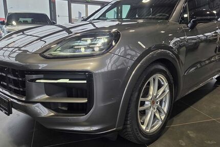Porsche Cayenne 28.000 km 128.880 &euro; Düren 52351