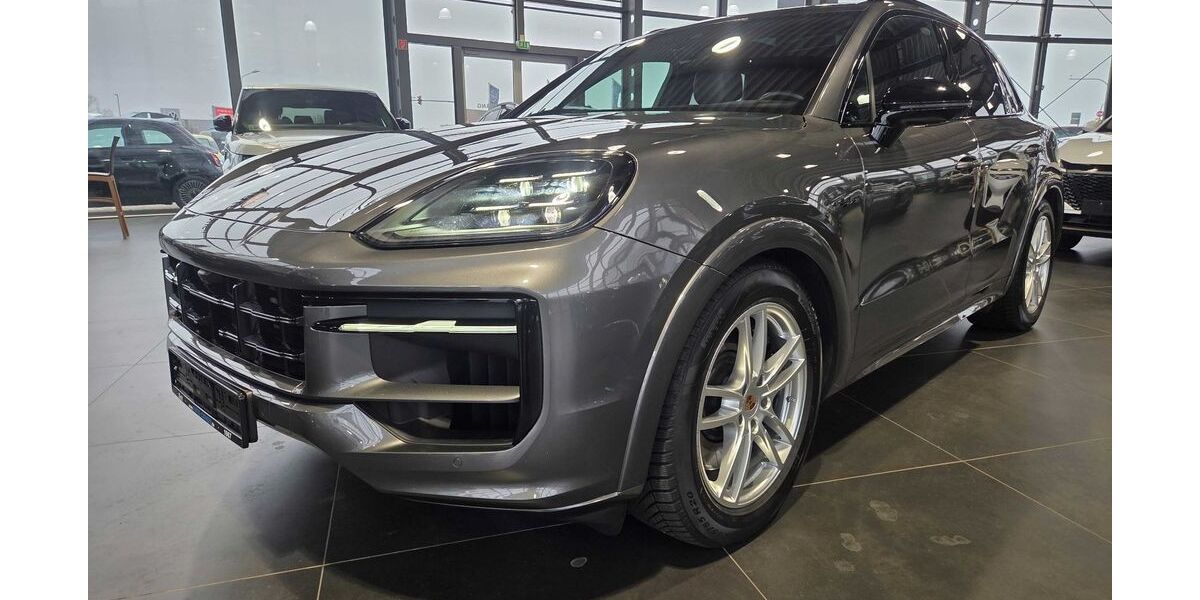 Porsche Cayenne 28.000 km 128.880 &euro; Düren 52351