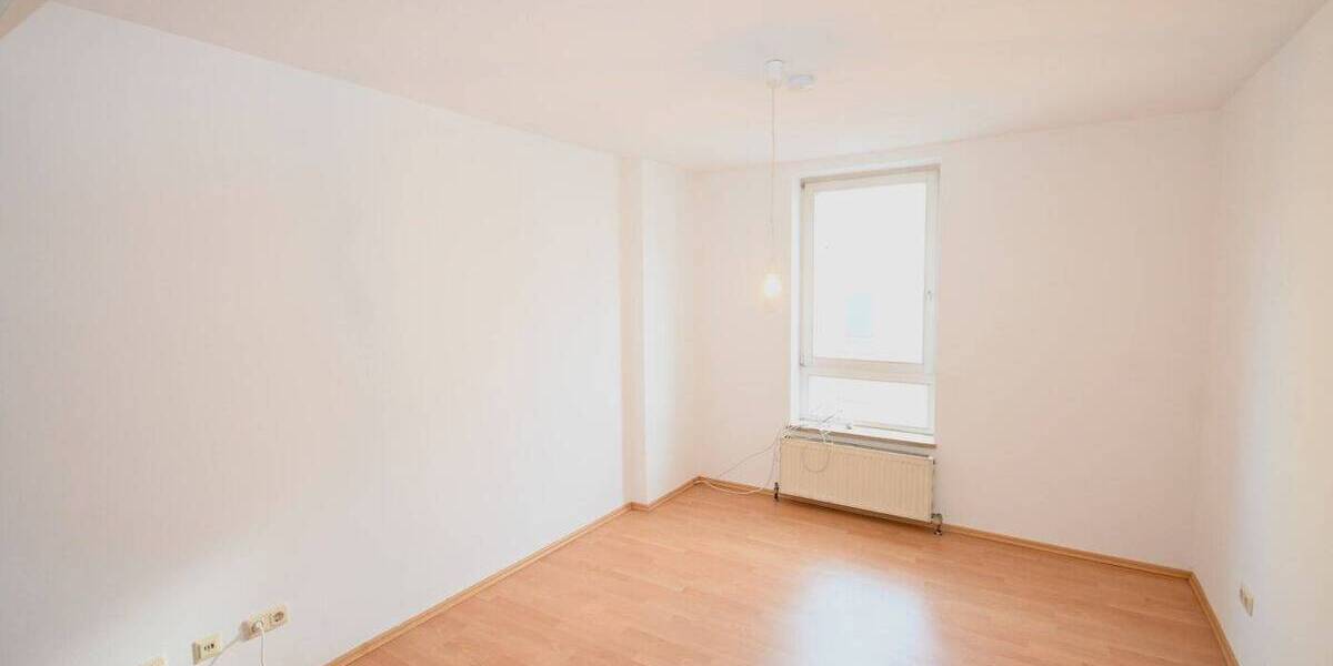 Gewerbeobjekt Neumarkt in der Oberpfalz Neumarkt - 2 Zimmer, 350&euro; | Angebot:26902269