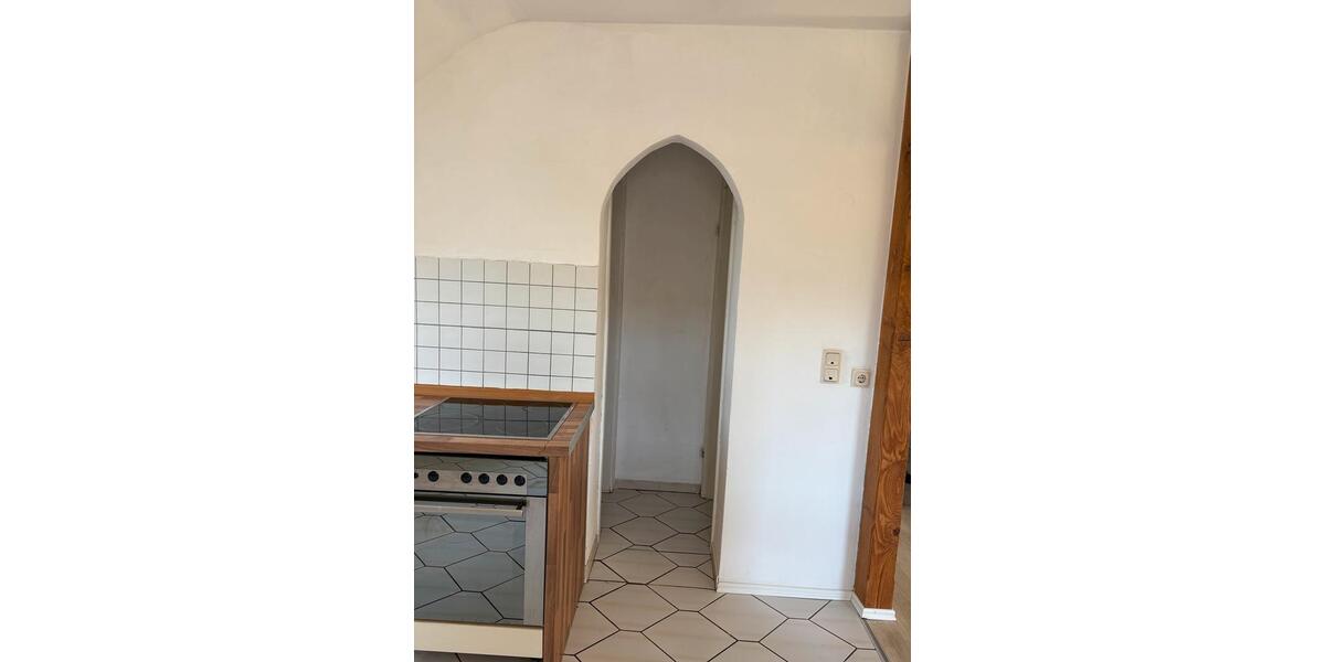 Dachgeschoßwohnung Dransfeld - 4 Zimmer, 87 m&sup2;, 750&euro; | Angebot:26398862