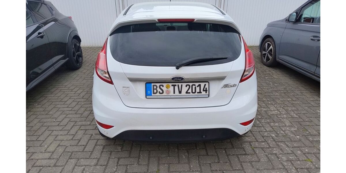 Ford Fiesta 112.000 km 4.500 &euro; Braunschweig 38126